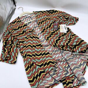 New With Tags LuLaRoe Lindsay kimono styled cardigan in small (0-8)